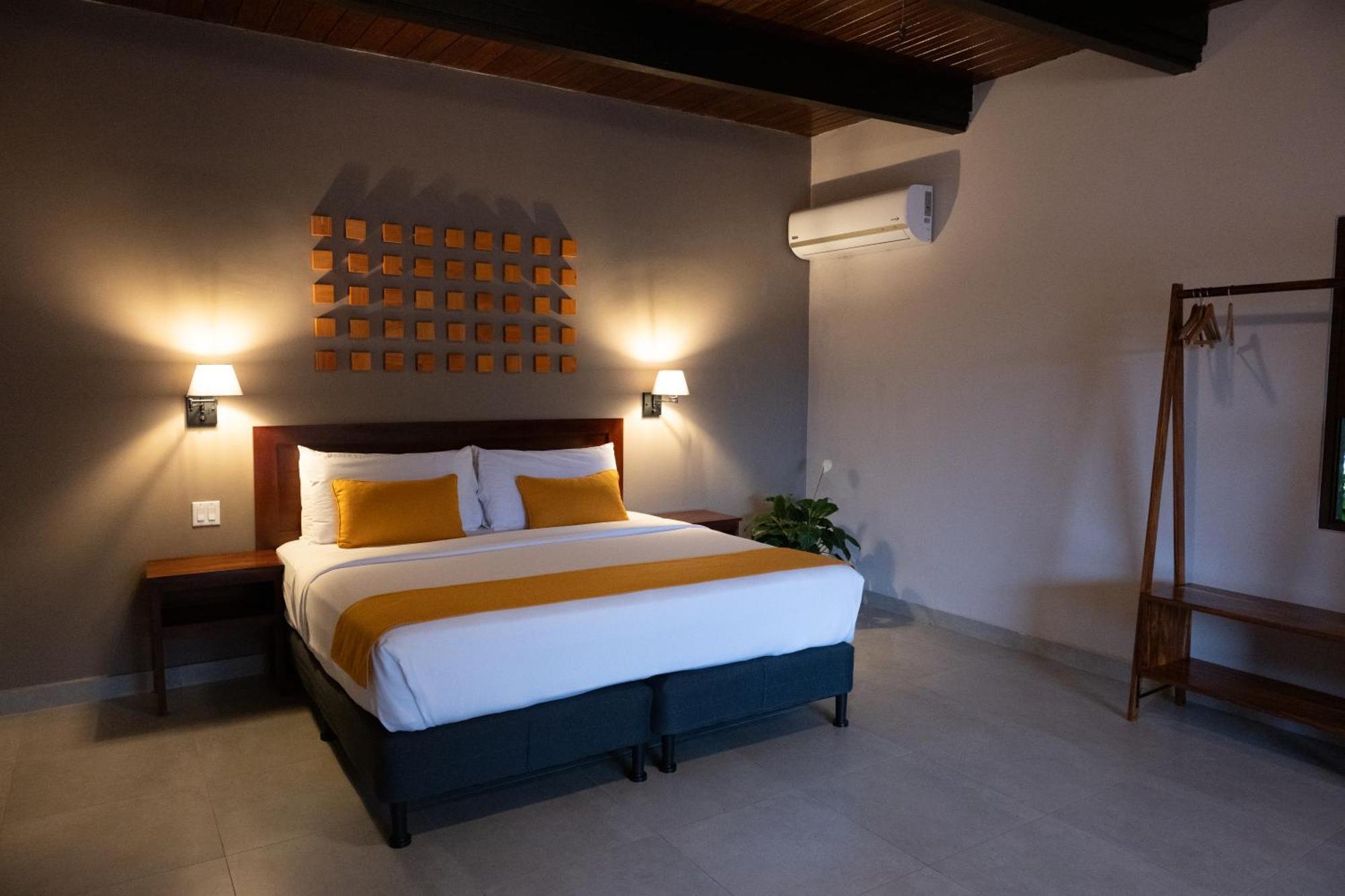 The Golden Frog Inn El Valle de Anton Экстерьер фото