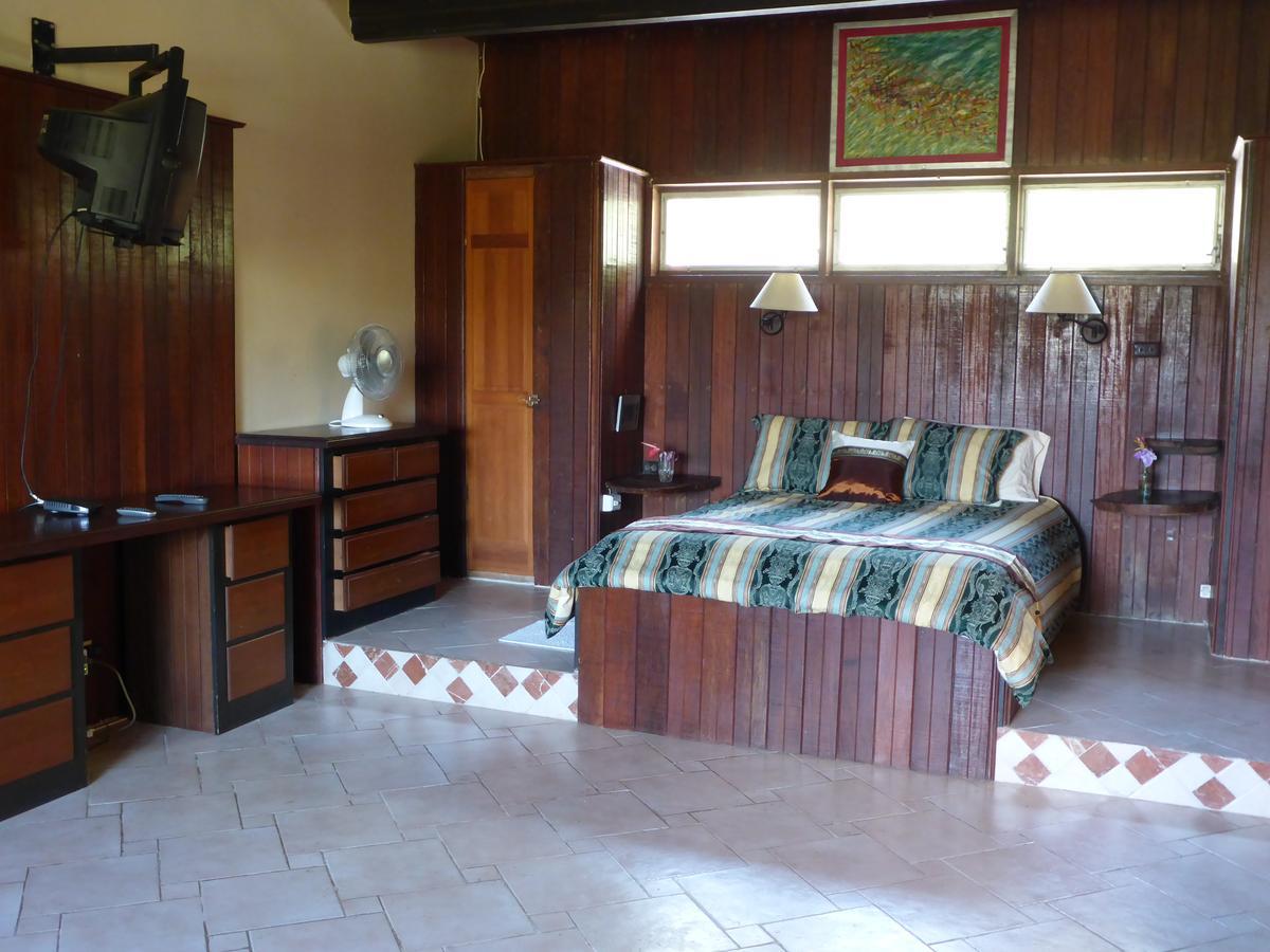 The Golden Frog Inn El Valle de Anton Экстерьер фото